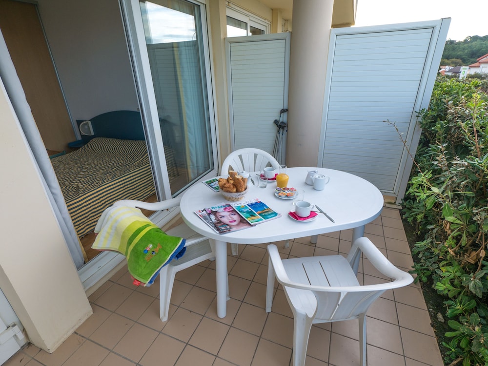 Residence Mer & Golf Eugenie 39/66