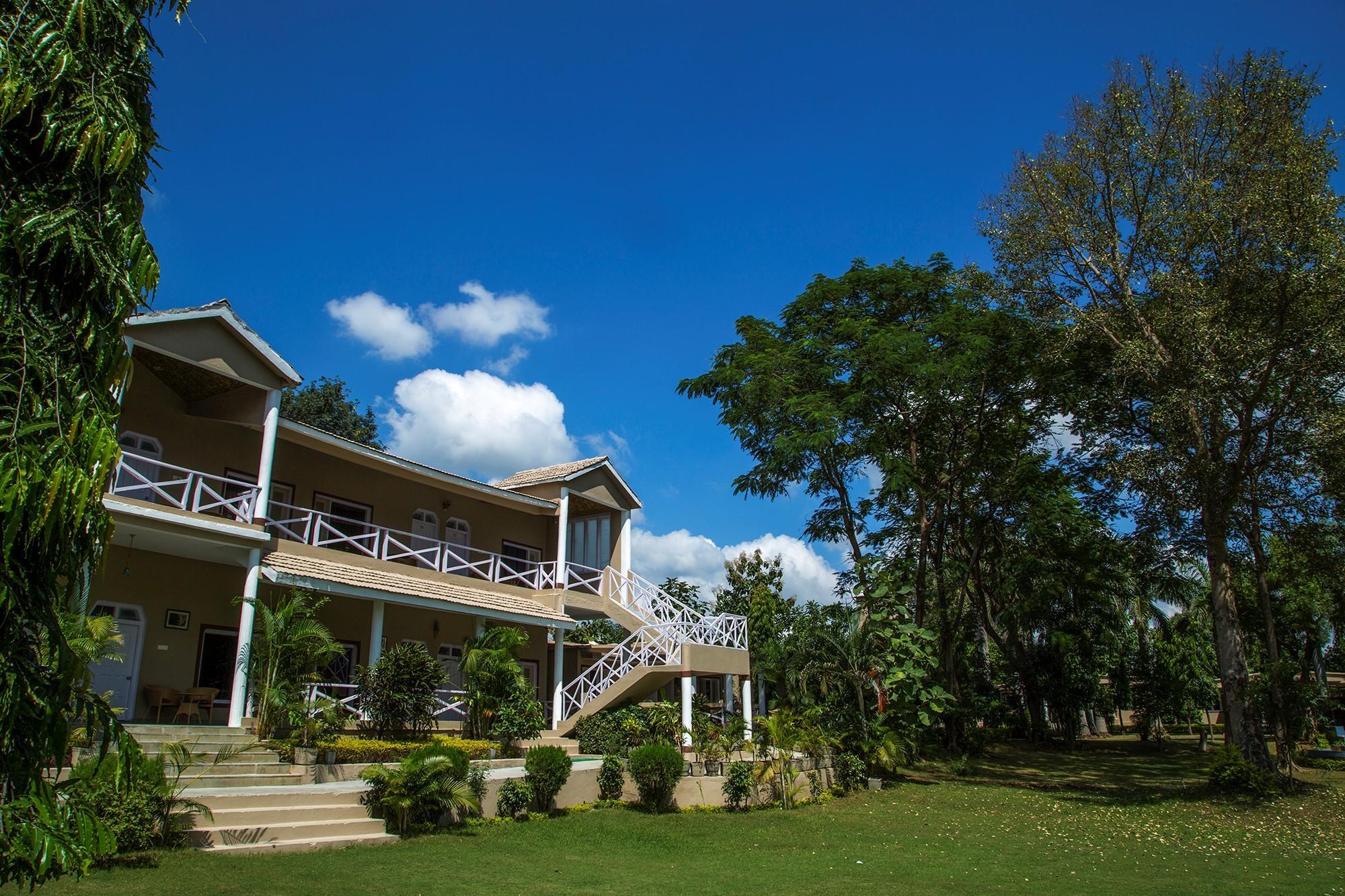 TIGER DEN RESORT 4/25