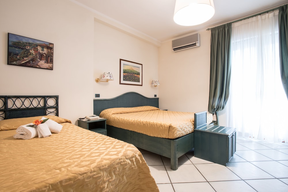 Hotel Kyrton 11/50