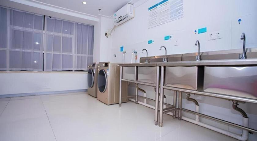 City Comfort Inn Wuhan Jiangxia 43/47