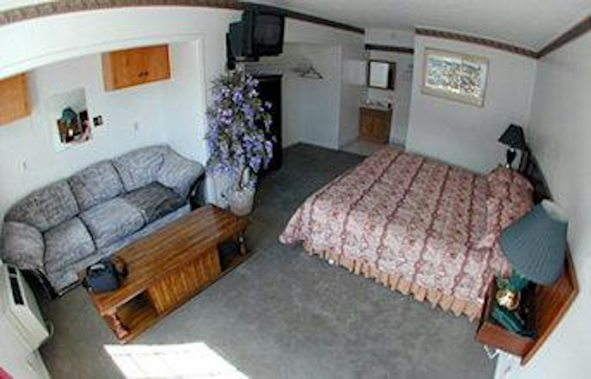 Alpine Inn And Suites 31/42