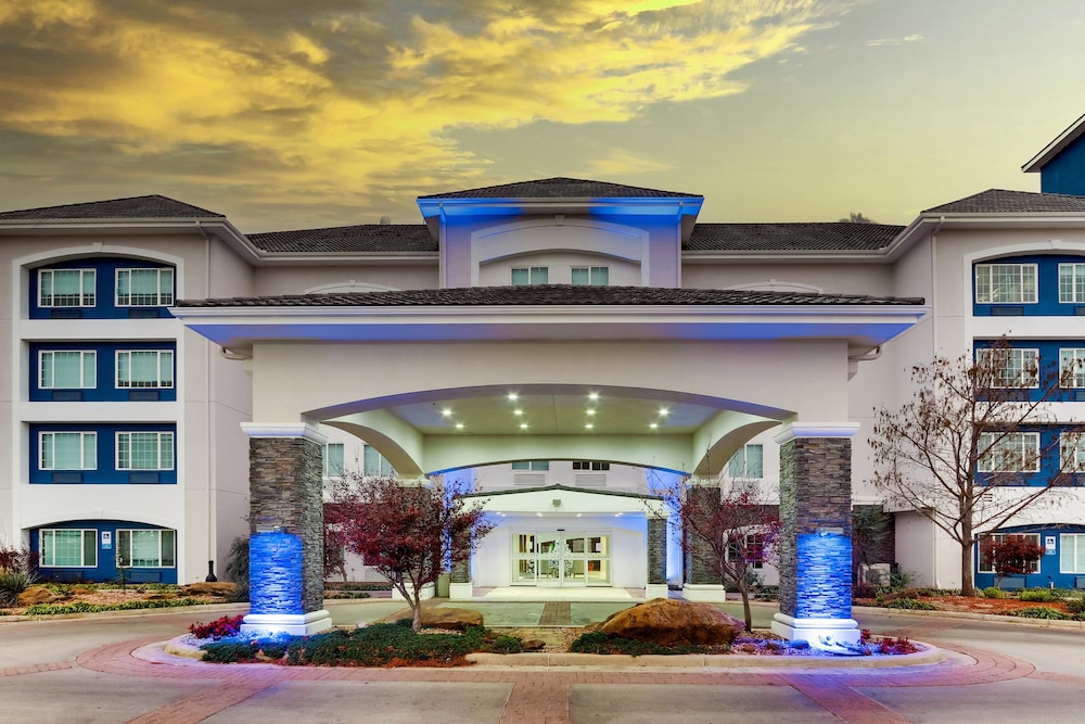 Holiday Inn Express Suites Ardmore An Ihg Hotel 2/55