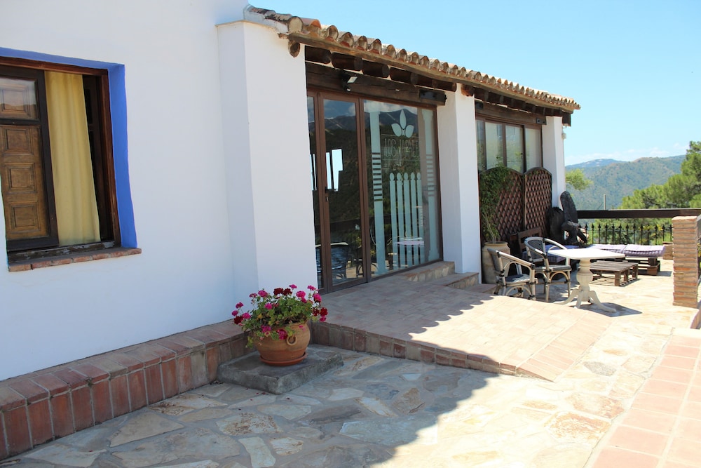 Los Jarales Hotel 42/73