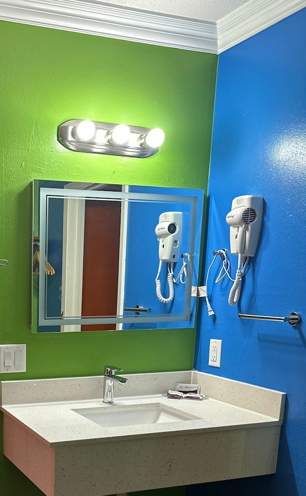 Amber Inn Motel Le Mars 12/49