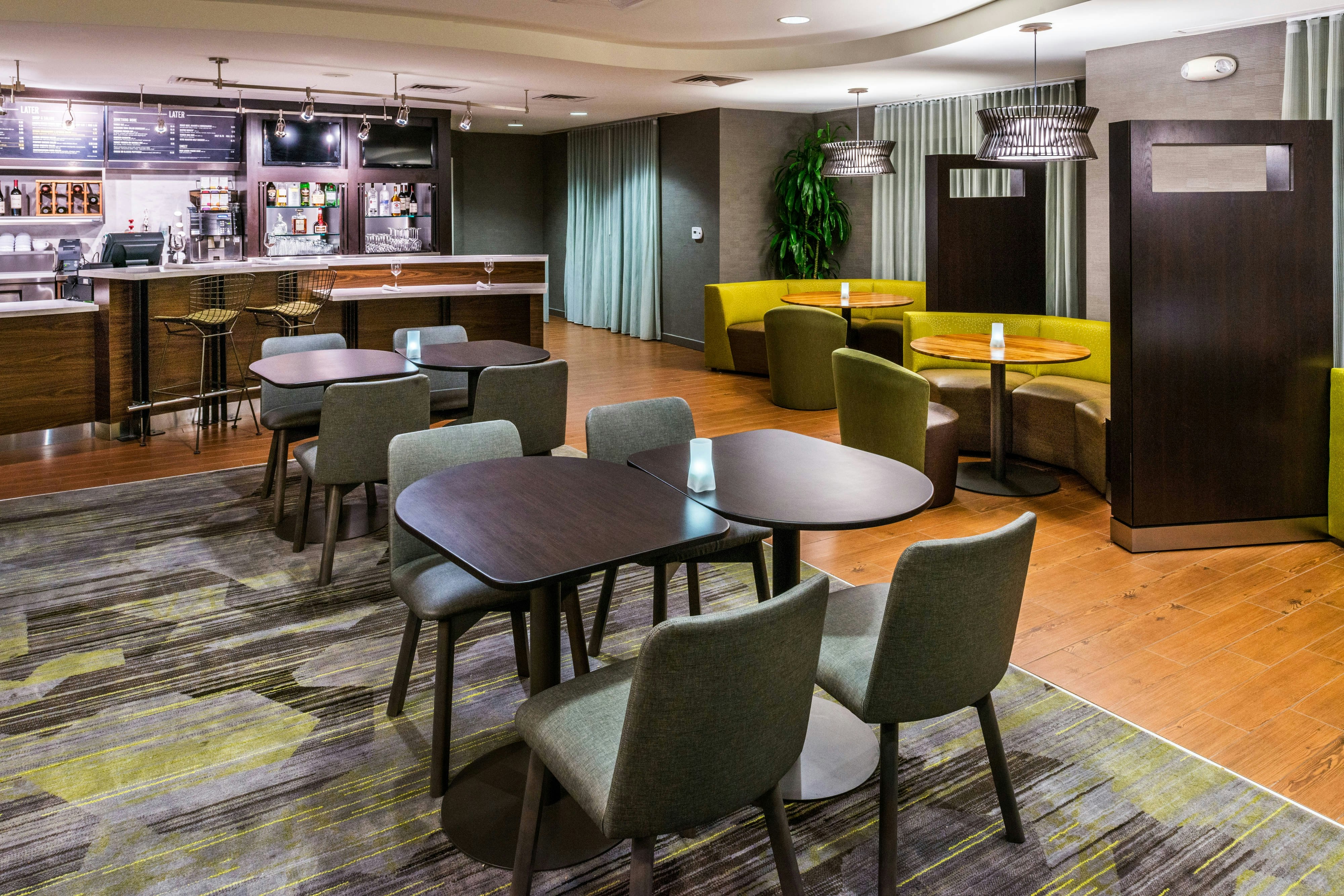 Courtyard By Marriott San Luis Obispo 12/25