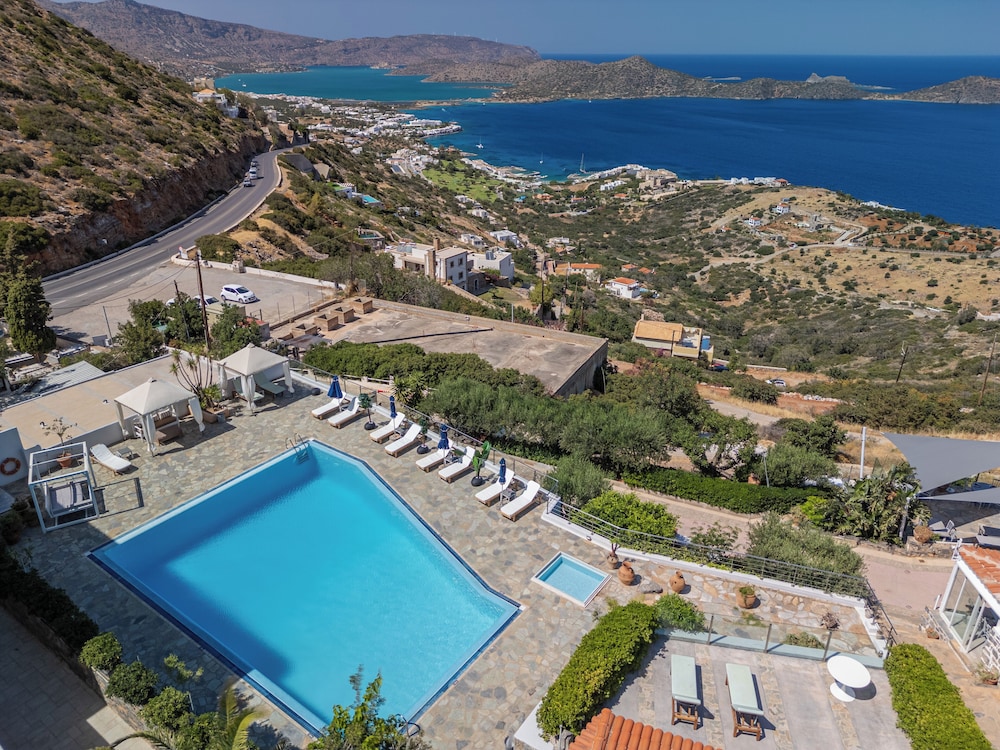 Adrakos Apartments 67/78