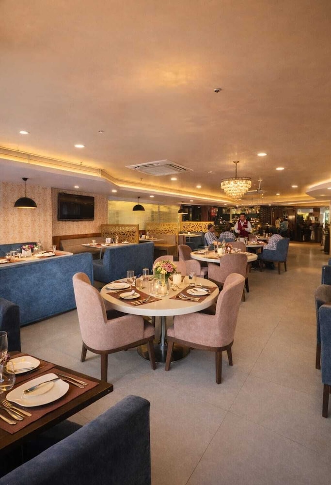 Hotel Ramhan Palace Mahipalpur 61/78