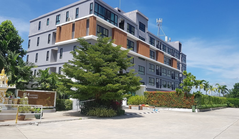 S4 Nai Yang Beach 37/45