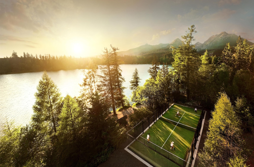 GRAND HOTEL KEMPINSKI HIGH TATRAS 40/70