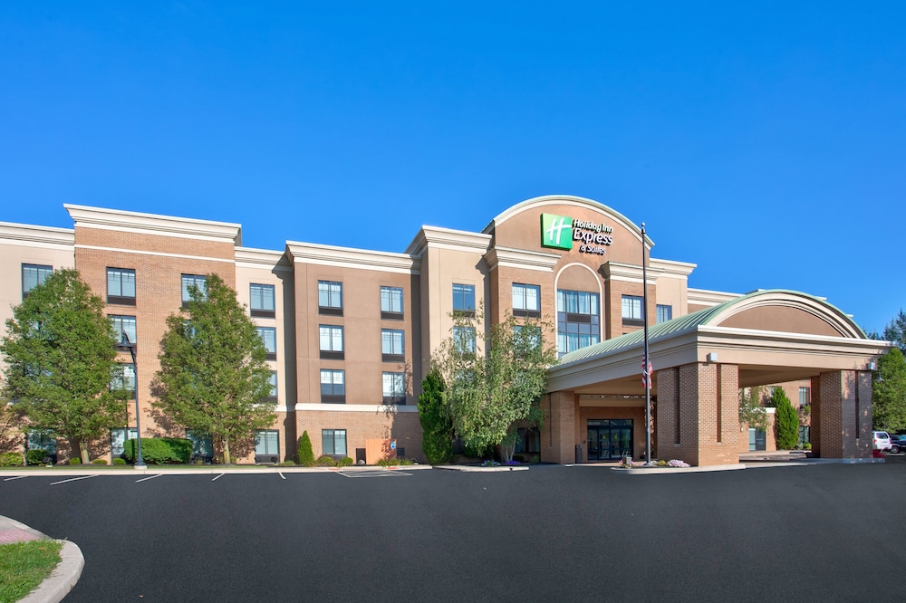 Holiday Inn Express & Suites Rochester Webster, an IHG Hotel 2/50