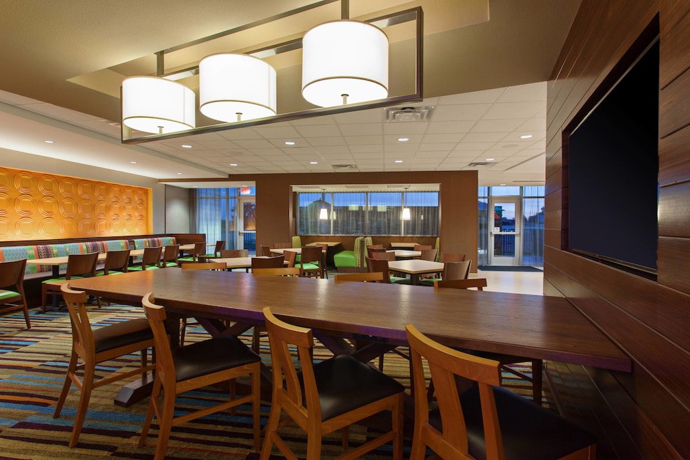 Fairfield Inn Suites Tucumcari 37/45