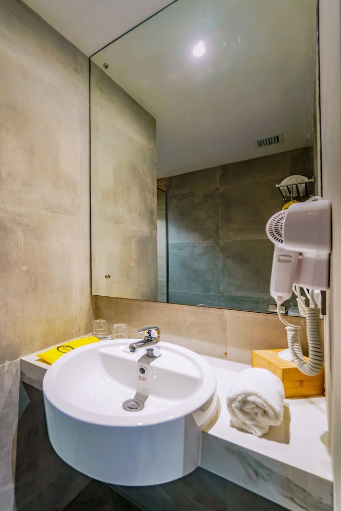YELLO Hotel Harbour Bay Batam 21/24