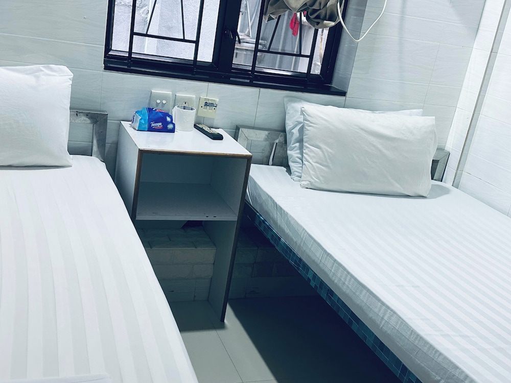 New Cosmos Hotel 5/17