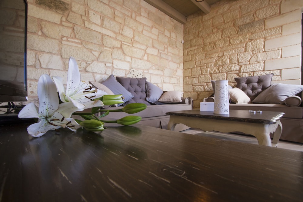 Sirocos Villas 20/50