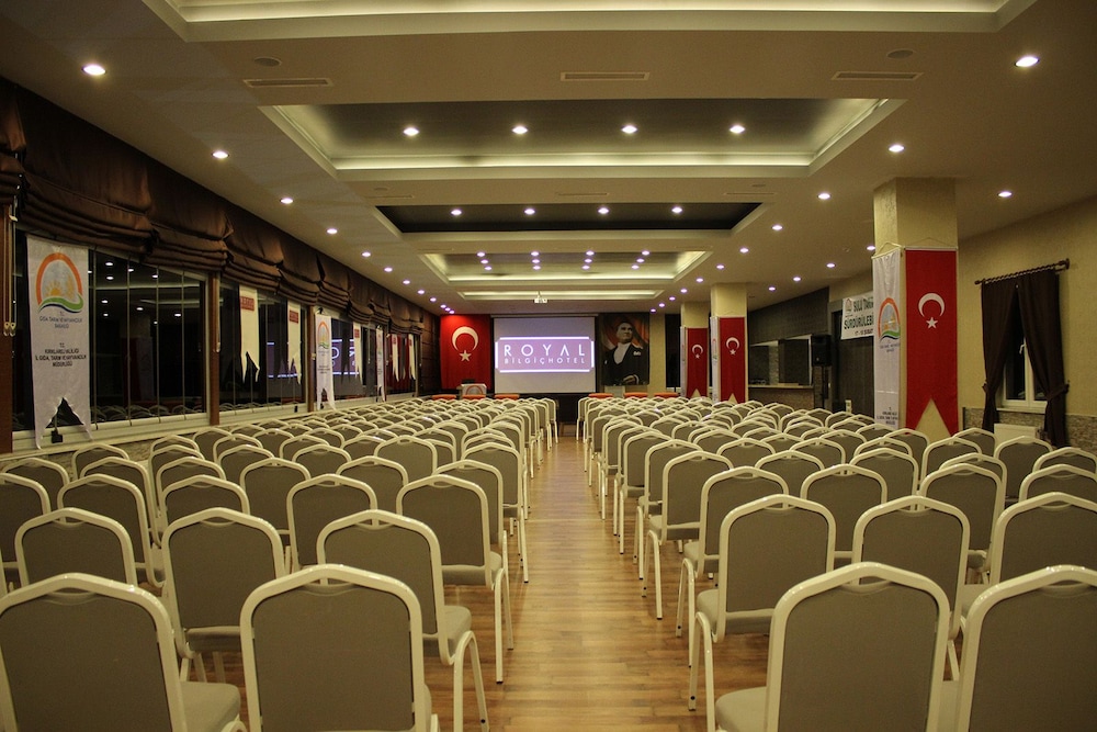 Royal Bilgic Hotel 29/35