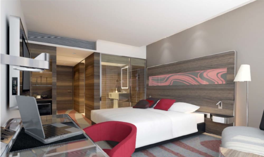 NOVOTEL PEKANBARU 24/67