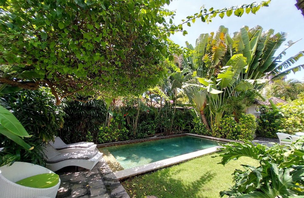 Oberoi Luxury Villas 44/50