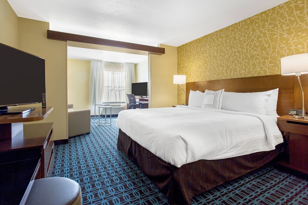 Fairfield Inn & Suites By Marriott Santa Fe 18/48