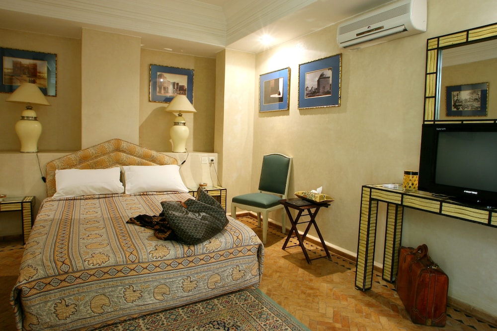 Riad Hasna Espi 41/72