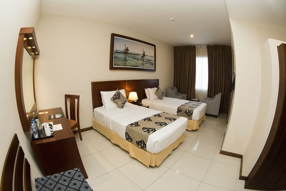 Mirage Colombo Hotel 32/81