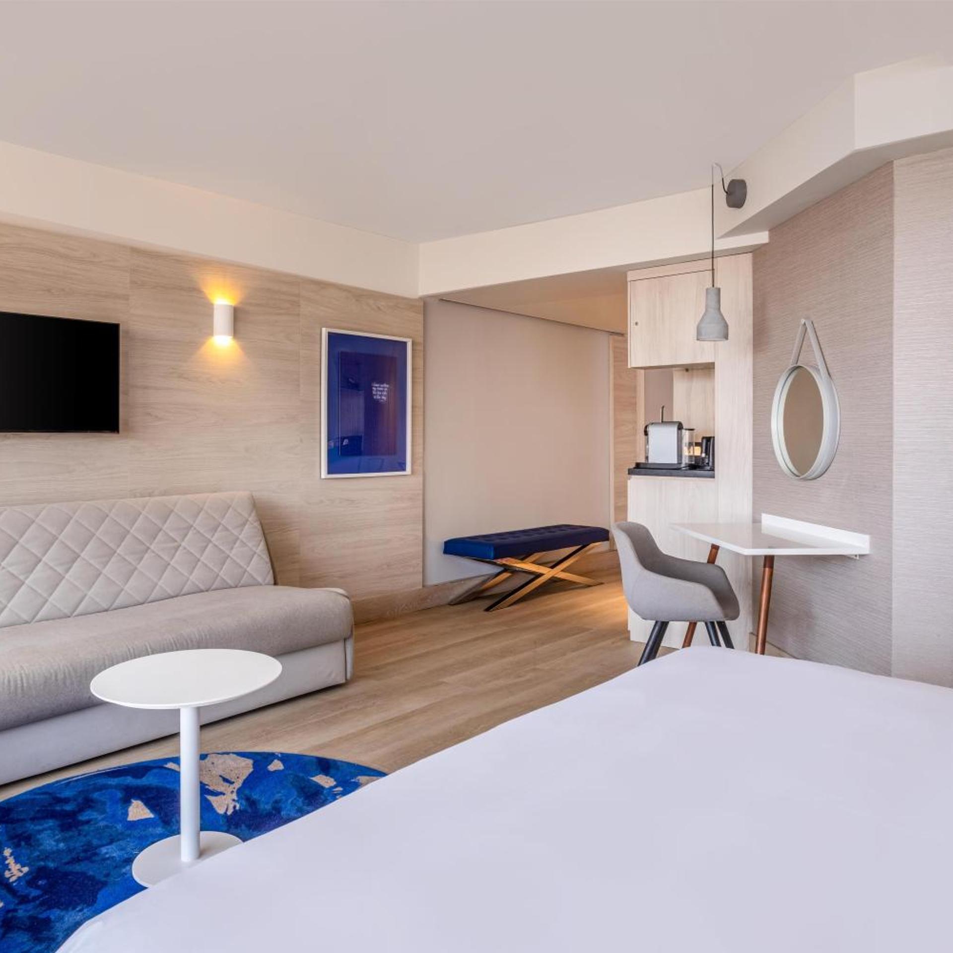 Junior Suite, Bay View, Terrace، RADISSON BLU NICE 3/3