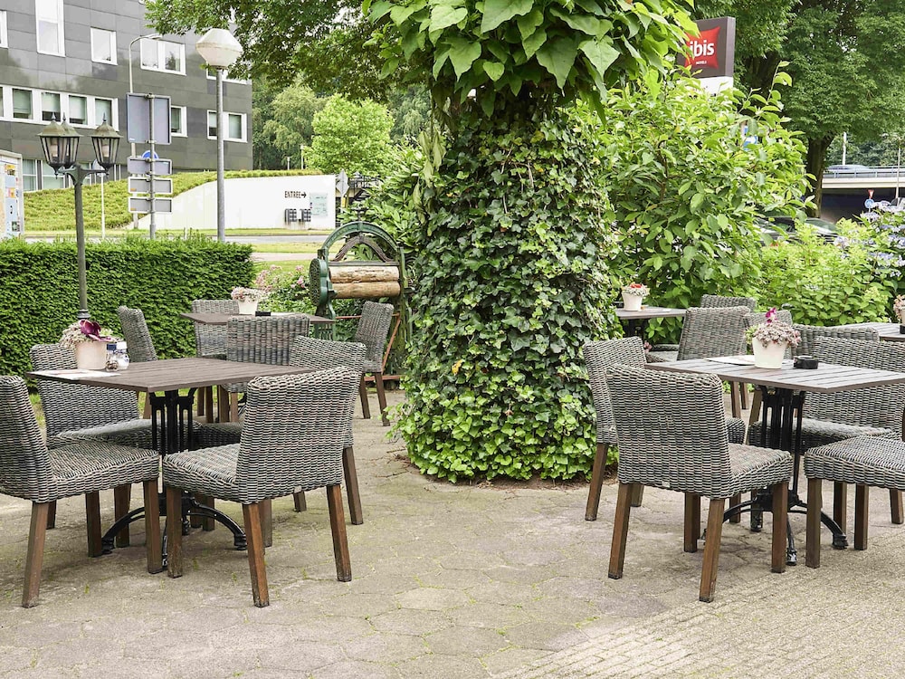 Ibis Tilburg 33/50