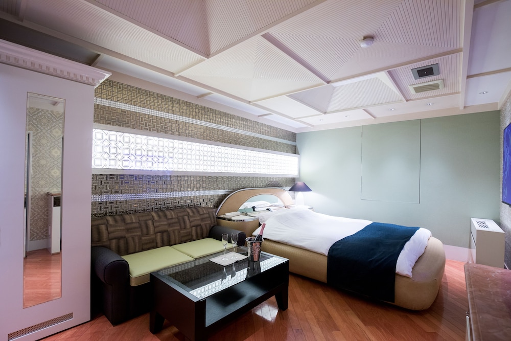 Hotel Perrier Adult Only 9/37