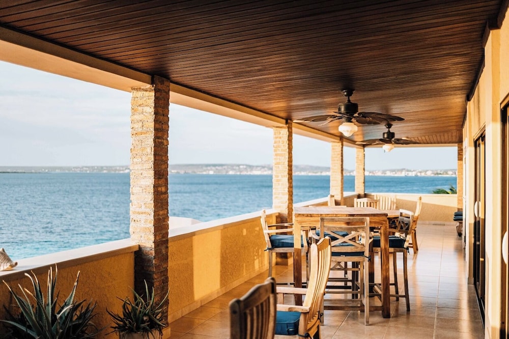 The Bellafonte - Luxury Oceanfront Hotel 26/50