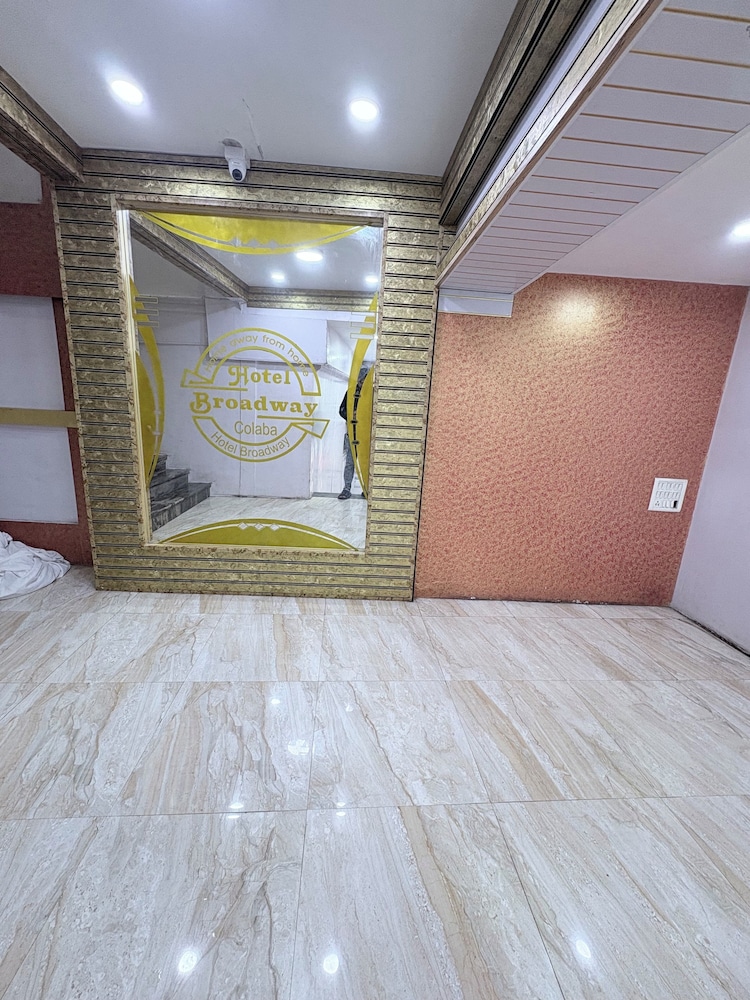 Hotel Broadway Colaba Mumbai 8/50