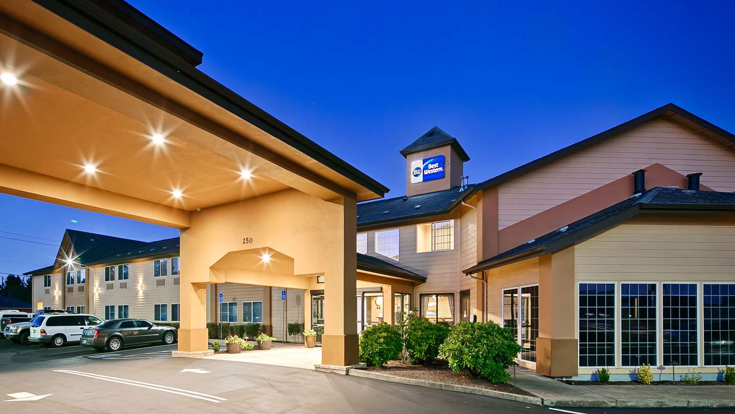 Best Western Dallas Inn & Suites 2/9