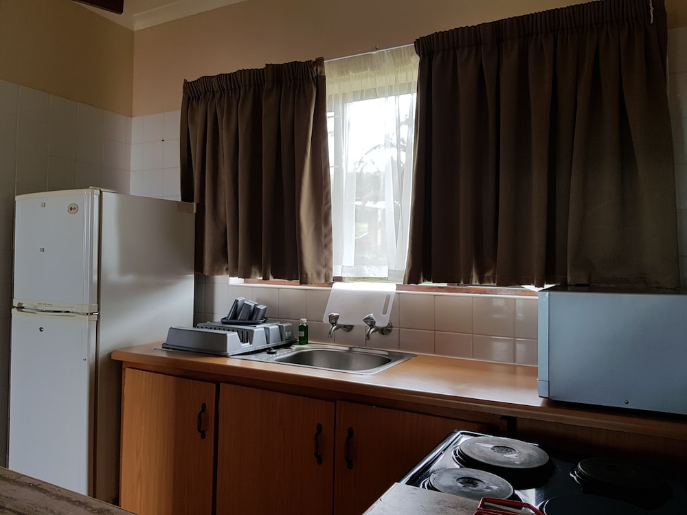 Port Edward Holiday Resort 49/50