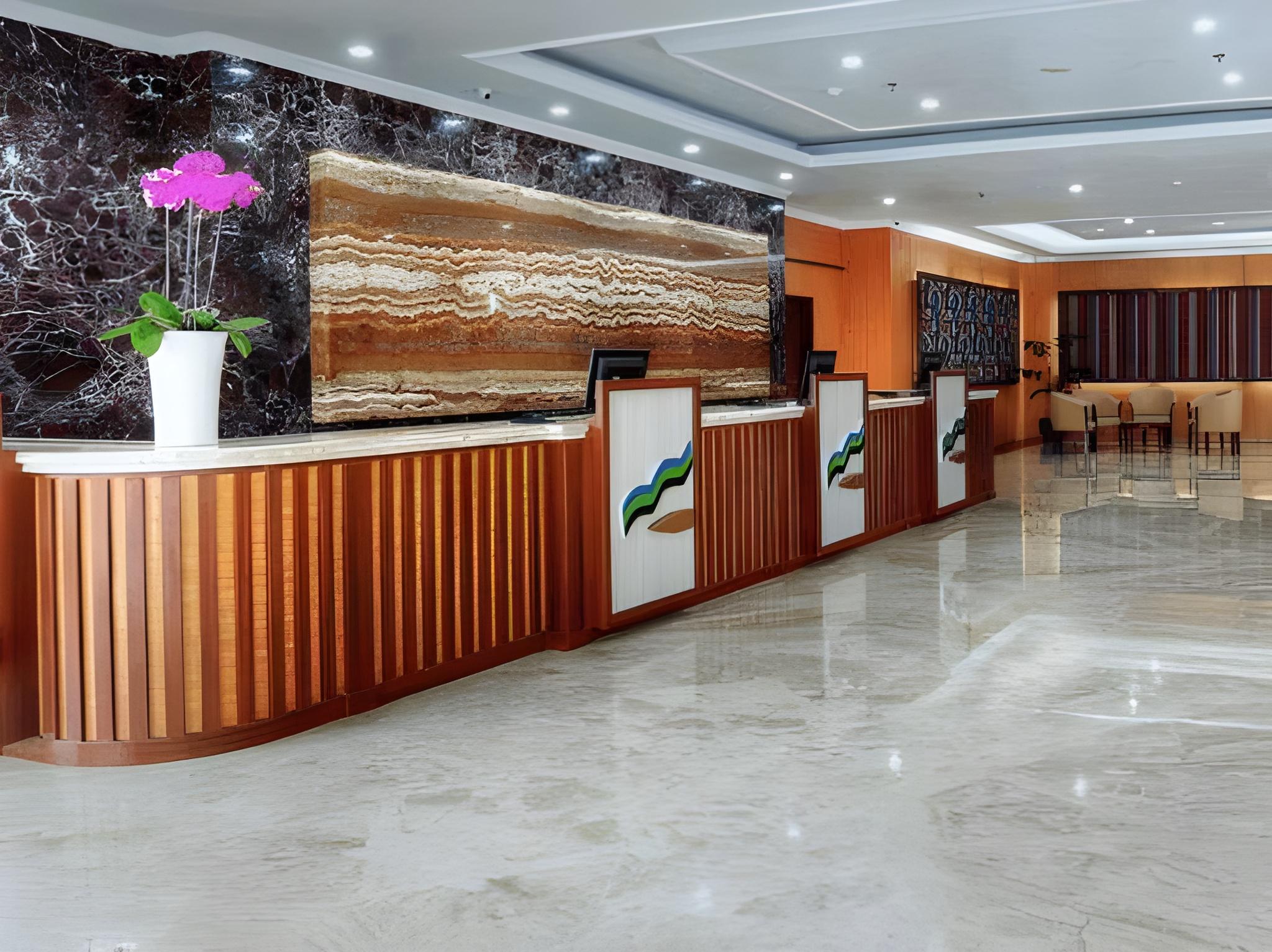 Grand Asrilia Hotel 10/50