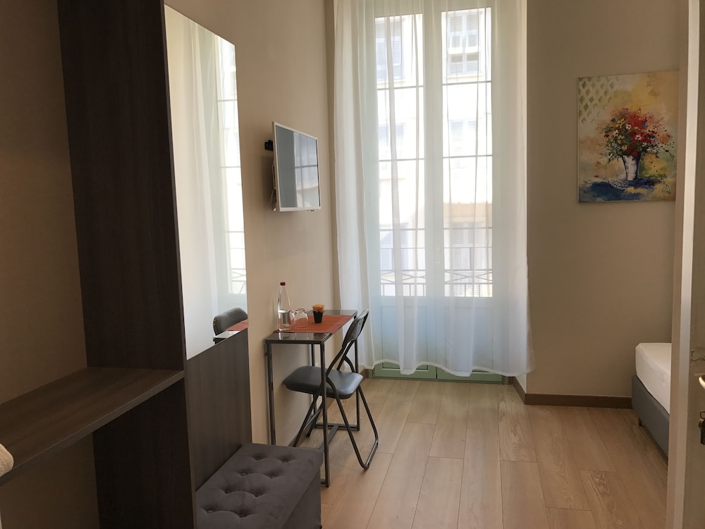 Boutique Hotel Neptune Nice 18/30