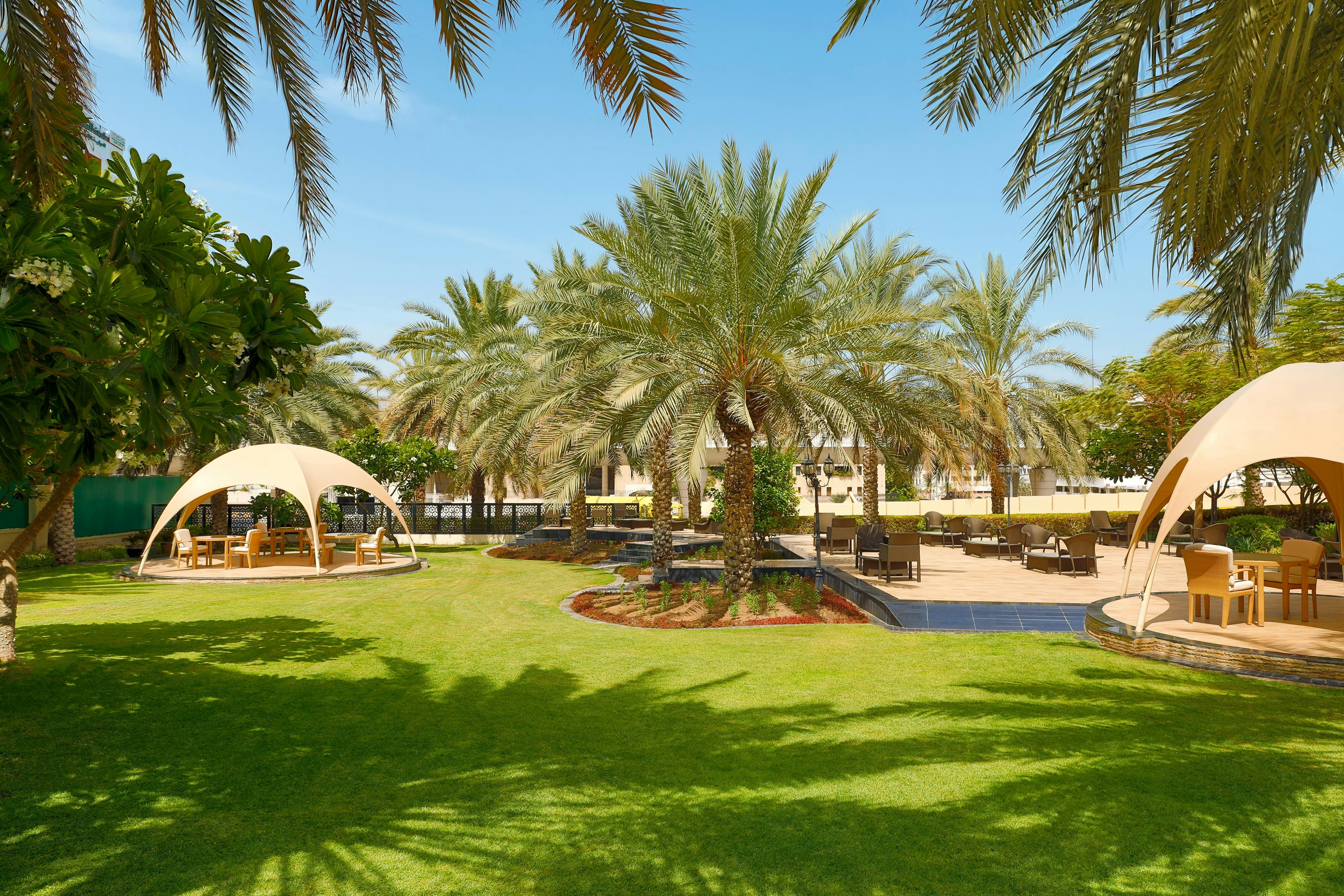 Sheraton Oman Hotel 71/81