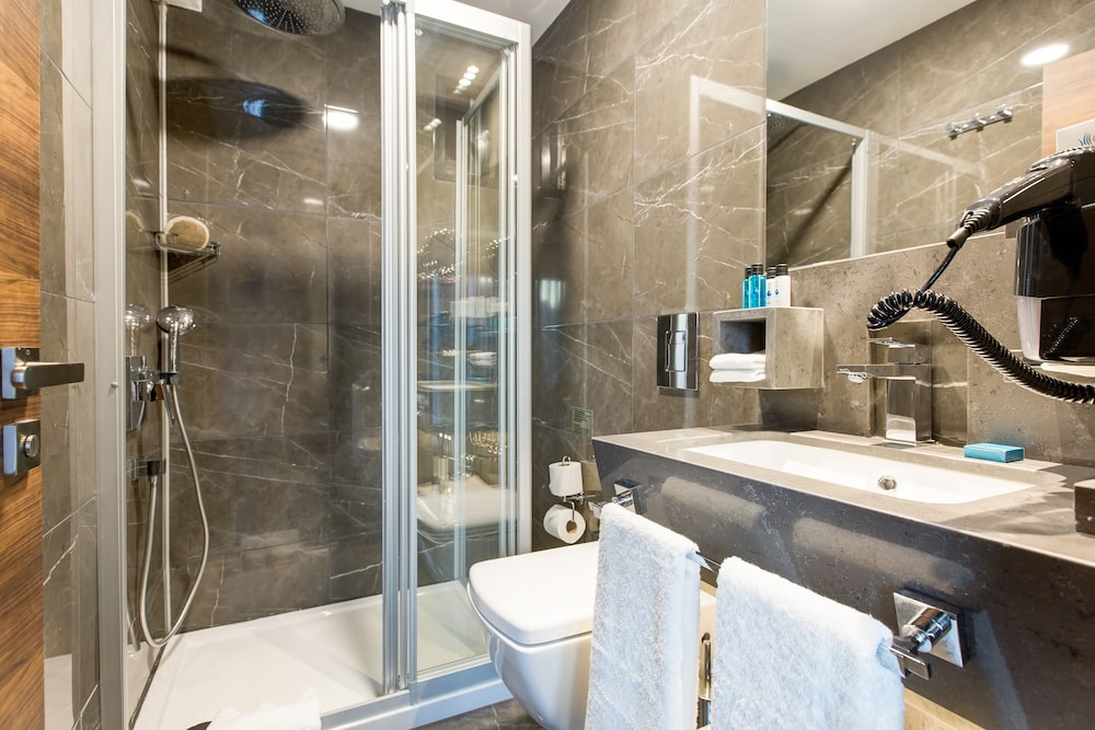 Hay Hotel Alsancak 46/50