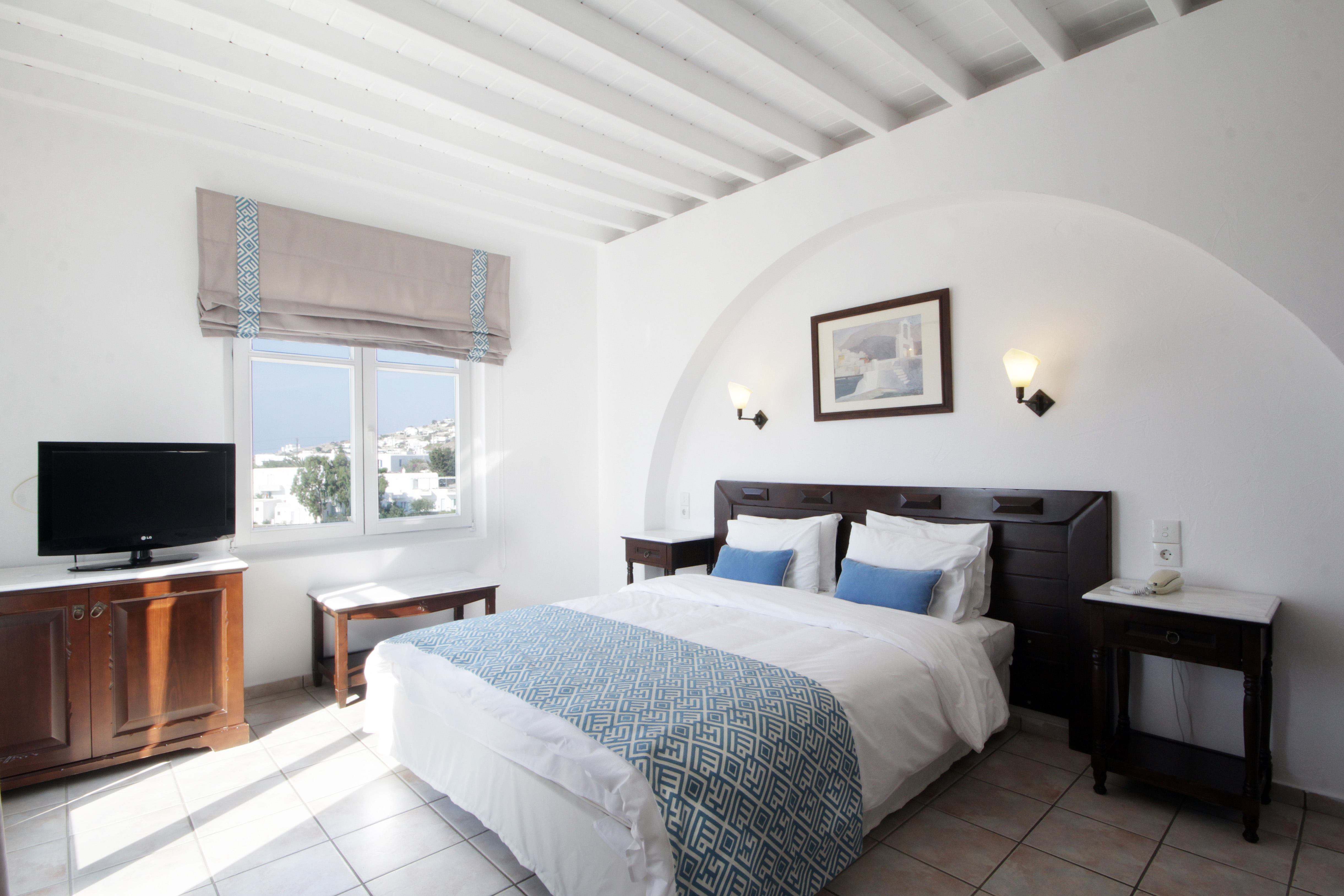 ROOM, DOUBLE OR TWIN BED, SIDE SEA VIEW
