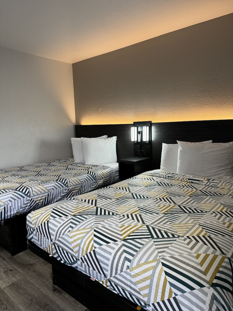 Motel6 Bradenton, FL 15/63