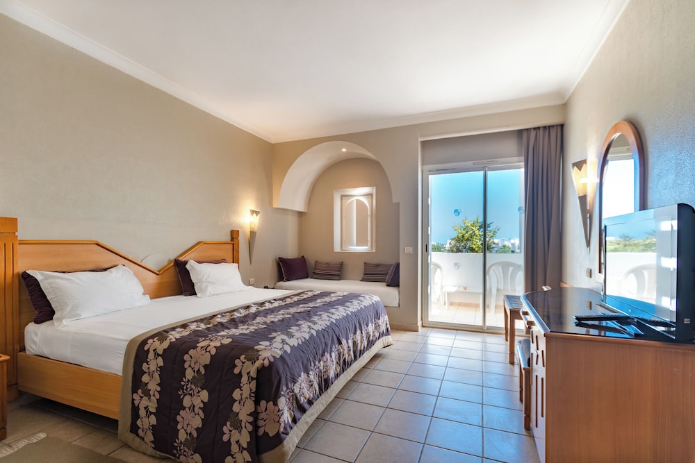 Djerba Resort 10/50