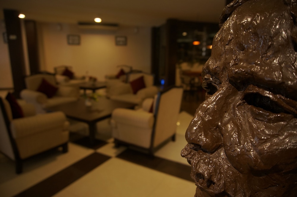 Varna Culture Hotel Soerabaia 43/49
