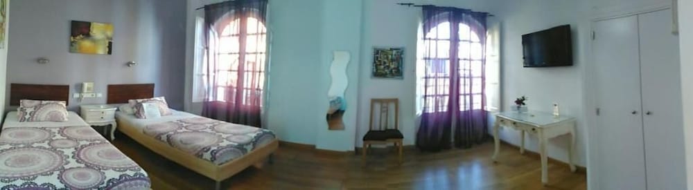 Un Patio en Santa Cruz 16/55