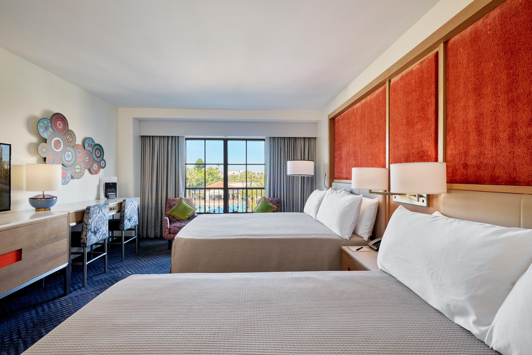 Room, Pool View