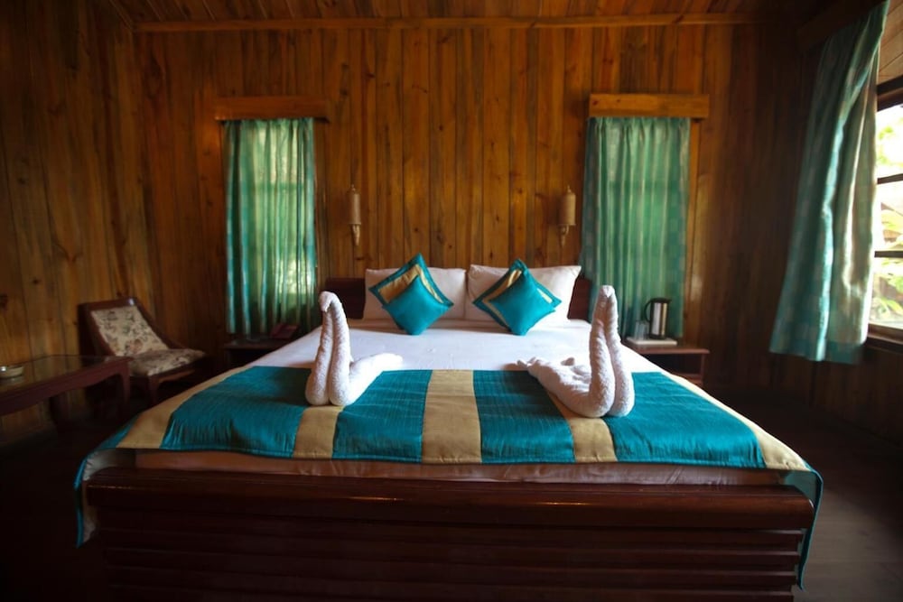 Symphony Palms Beach Resort 14/57
