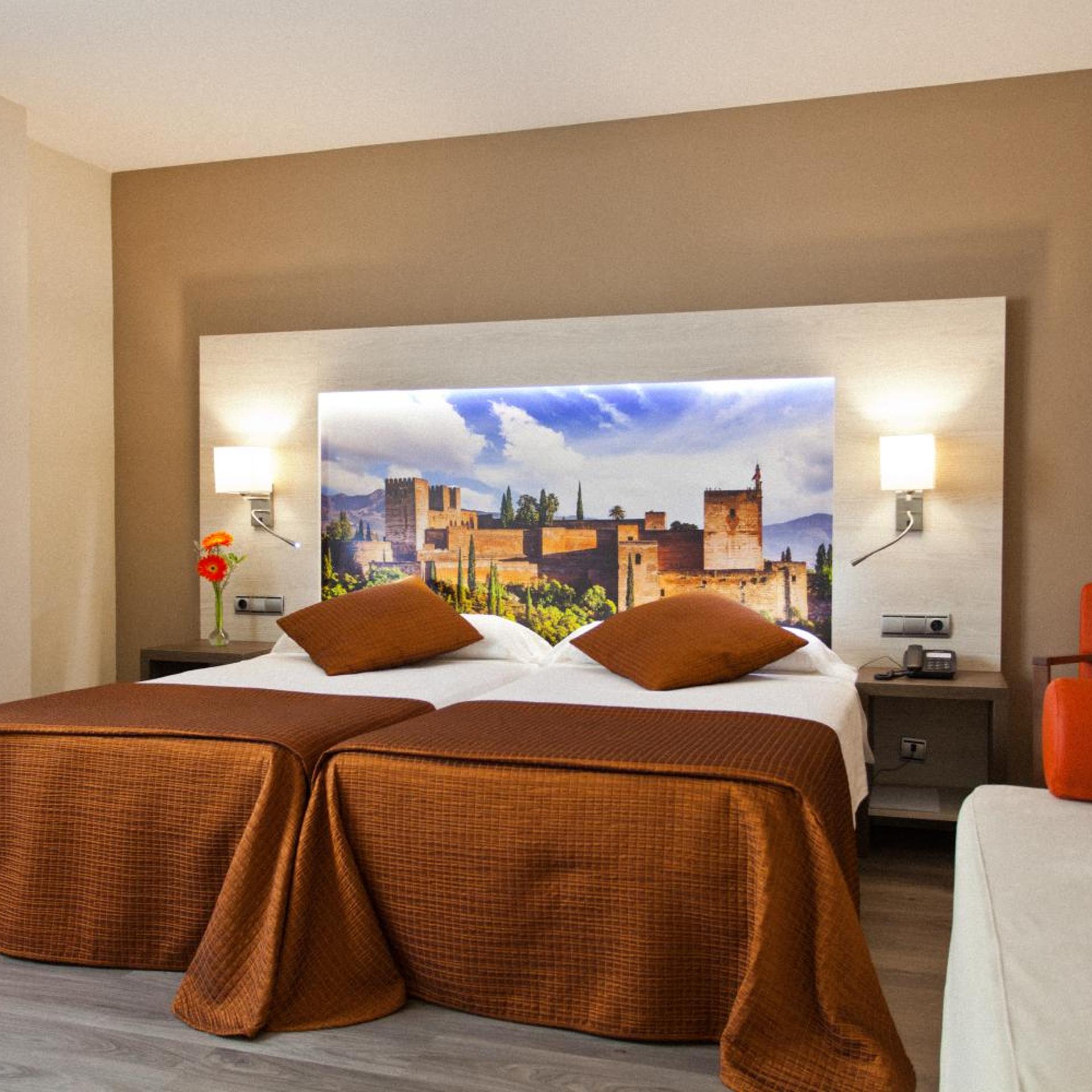 ROOM, TRIPLE