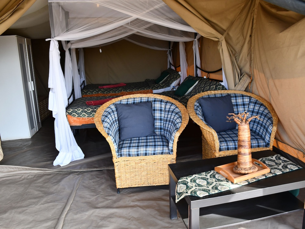 SERENGETI WILDEBEEST CAMP 48/55