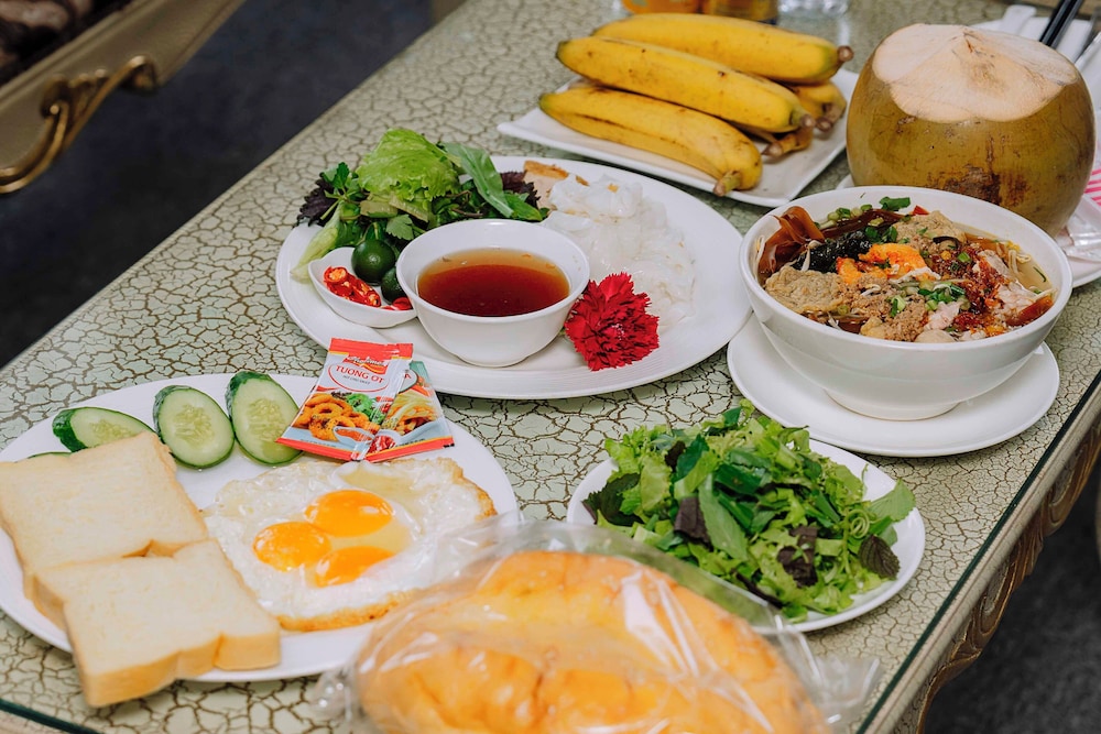 Classic Hoang Long Hotel 54/65