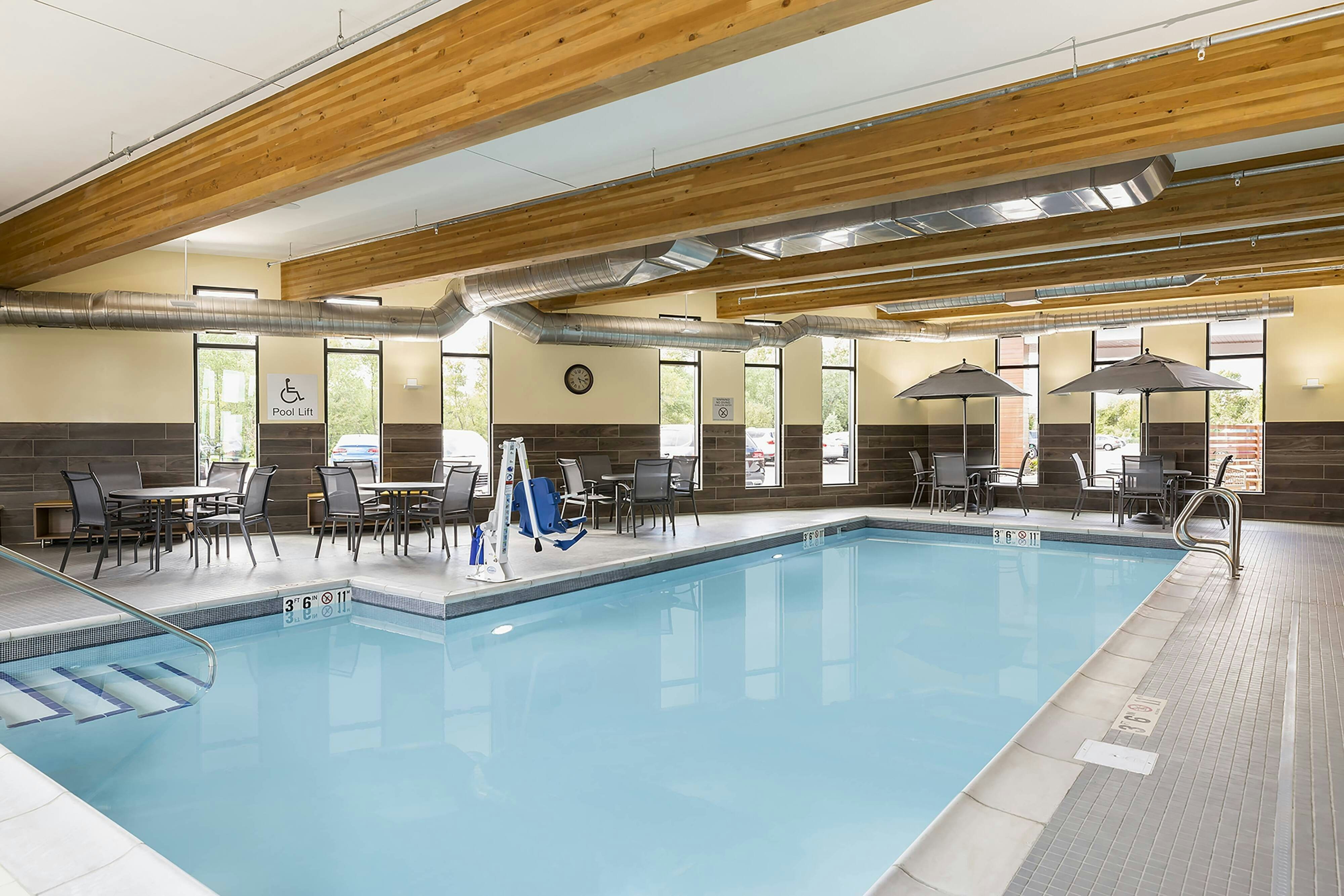 Fairfield Inn & Suites By Marriott Minneapolis North/Blaine 16/36