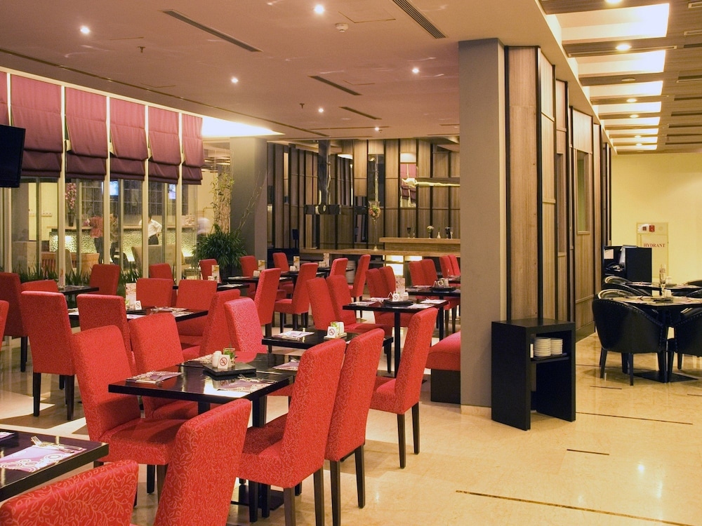 Quest Hotel Simpang Lima Semarang 38/60
