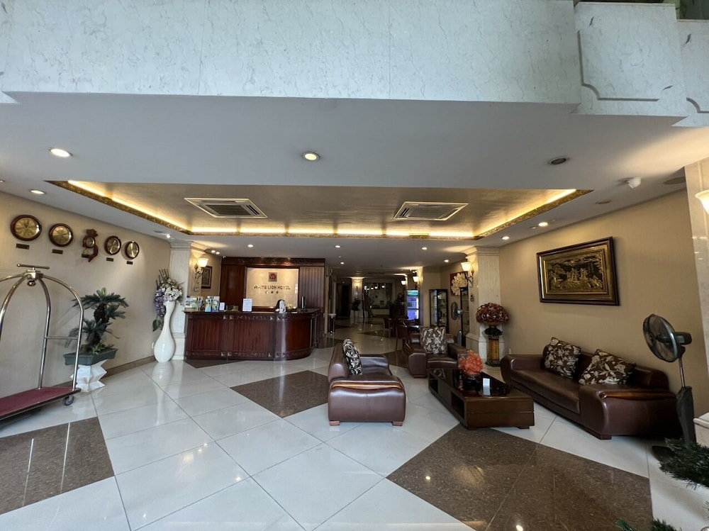 White Lion Hotel 4/36