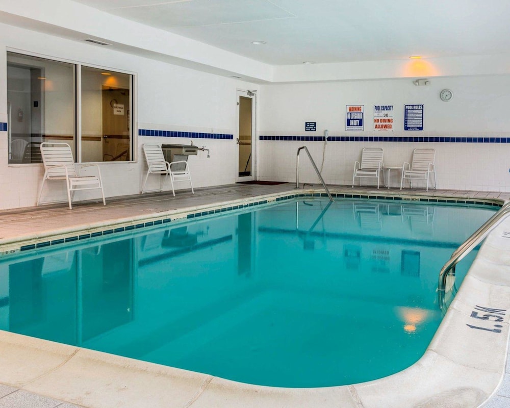Quality Inn Kalamazoo near Wings Stadium 2/40
