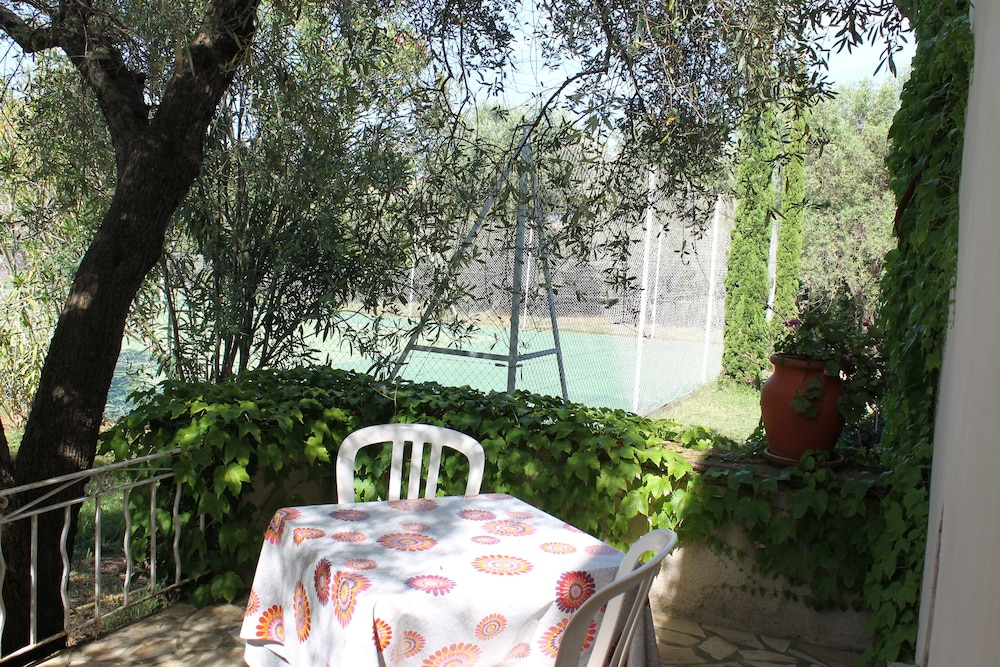 Chambres Dhotes Le Clos Des Oliviers 42/50